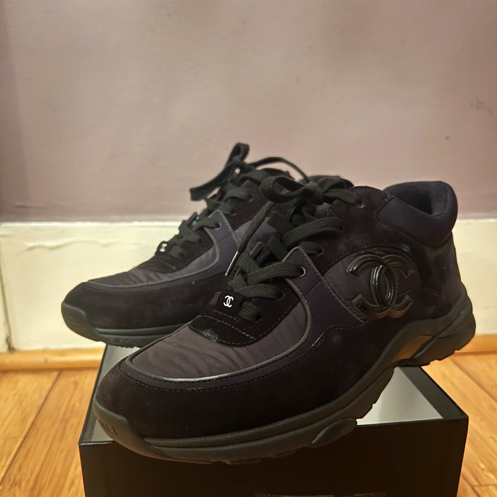 Chanel Womens Sneakers - Picture 3 of 6
